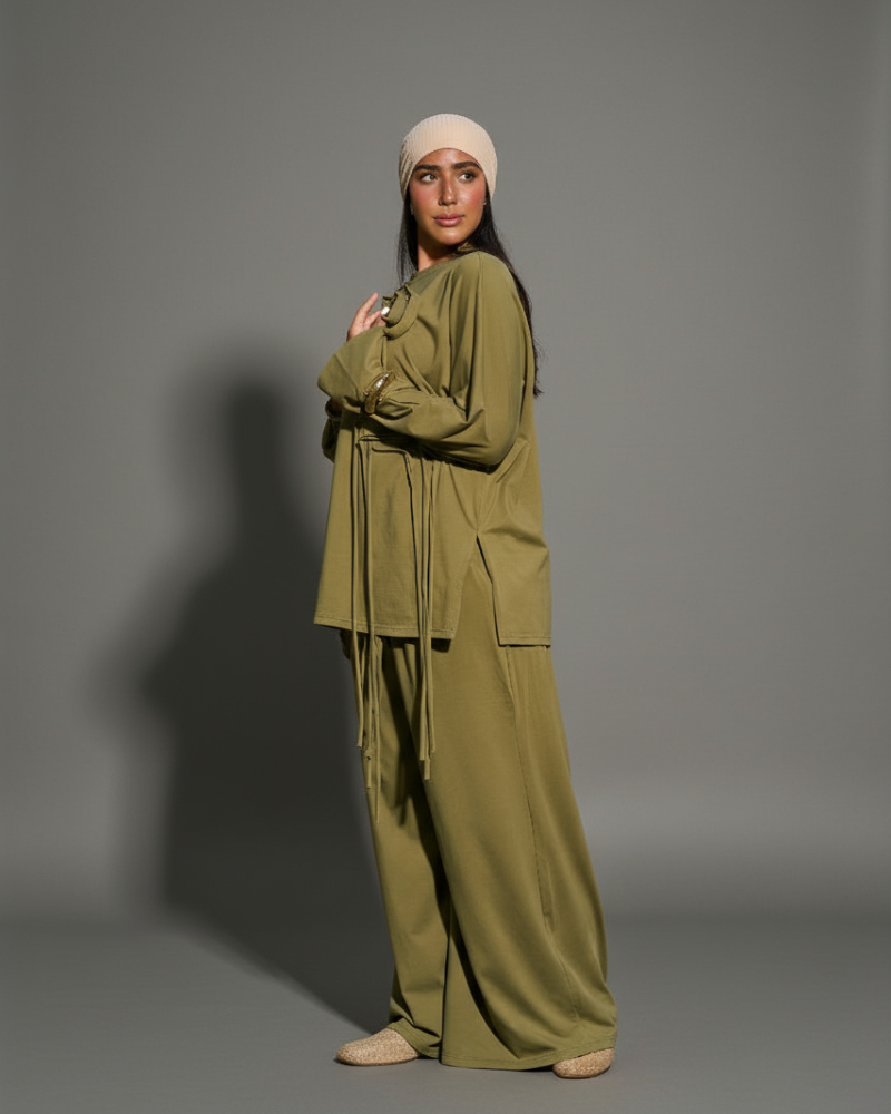 Worood Comfy Set with Pin