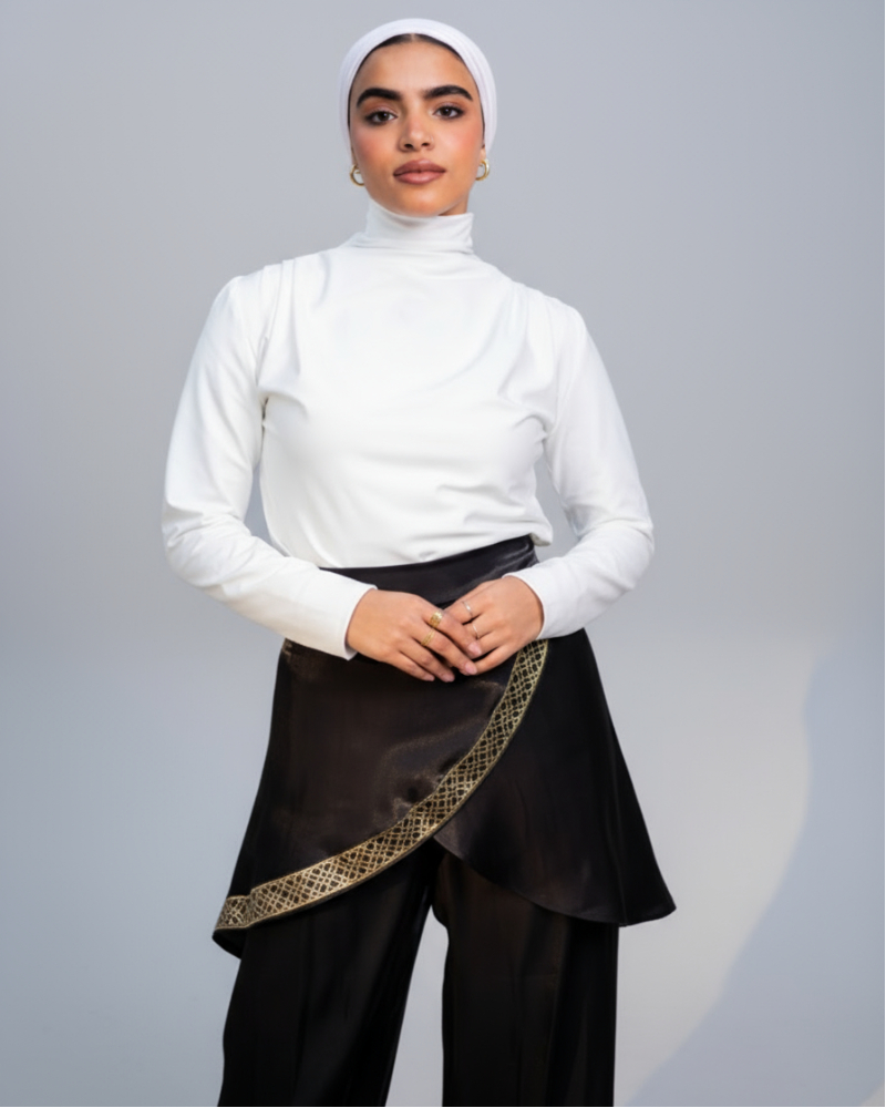 Draped Seamless Top in Off White