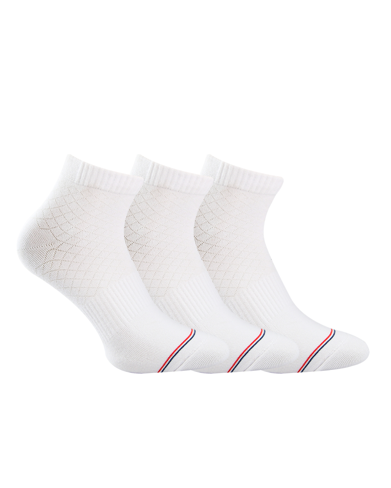 A Pack Of 3 Pieces Plain Short Socks , White For Men